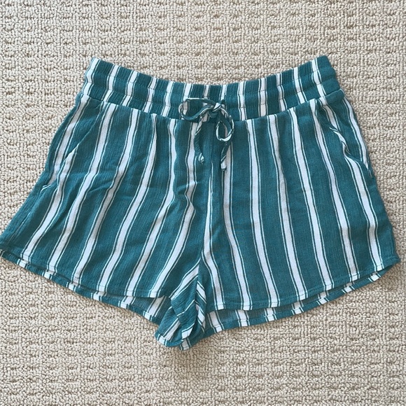 Forever 21 Striped Shorts - Picture 4 of 5